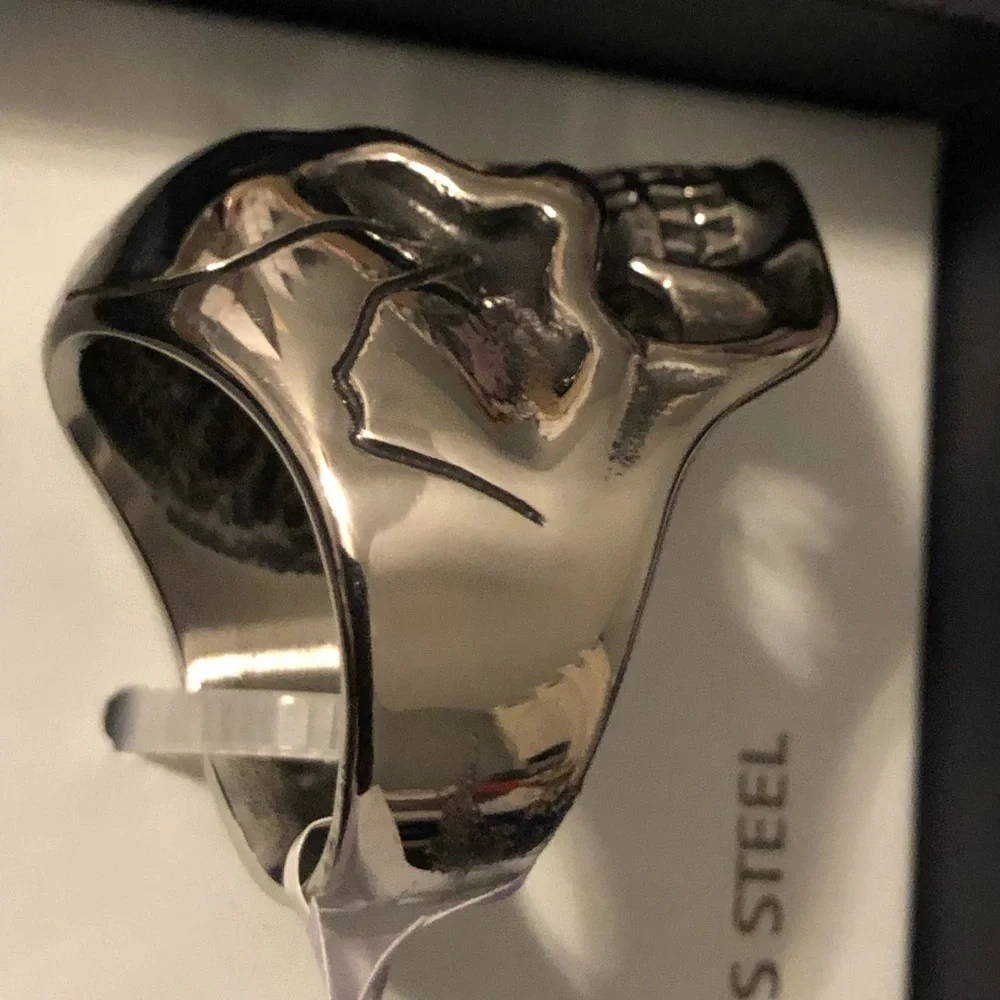 Silver plated skull skeleton men’s ring‎ size 11 new